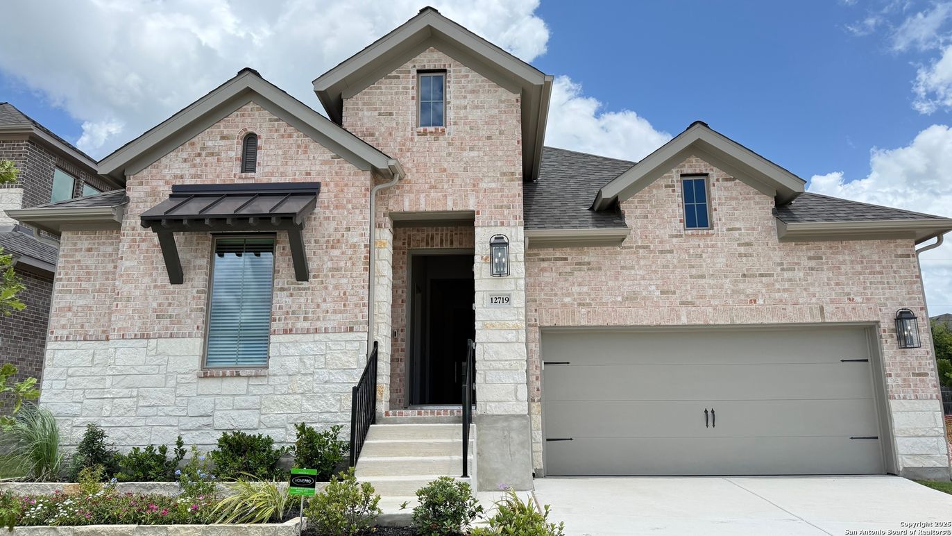 Attached, Exterior, Facade, Brick Facade, Brick Traditional