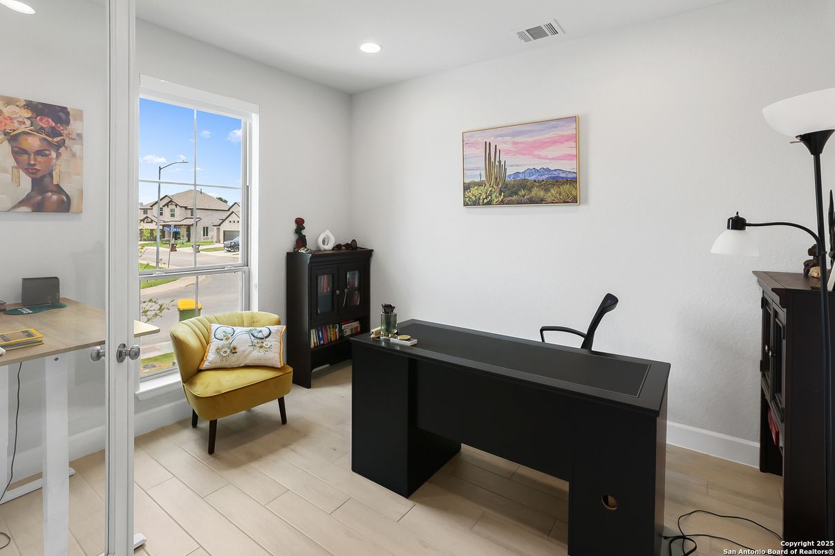 Home Office, Interior, Recessed Lighting, Wood Texture Flooring