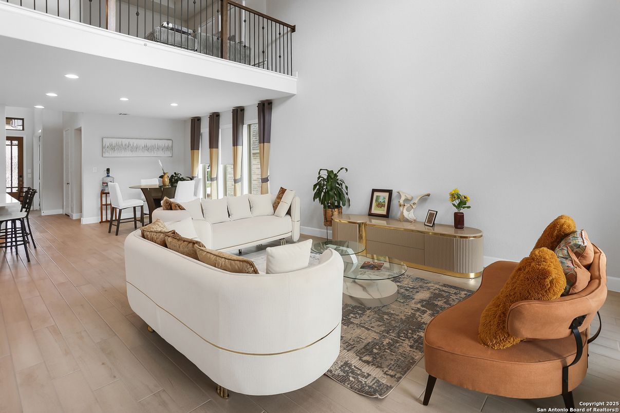 Dining room, Interior, Living room, Recessed Lighting, Wood Texture Flooring