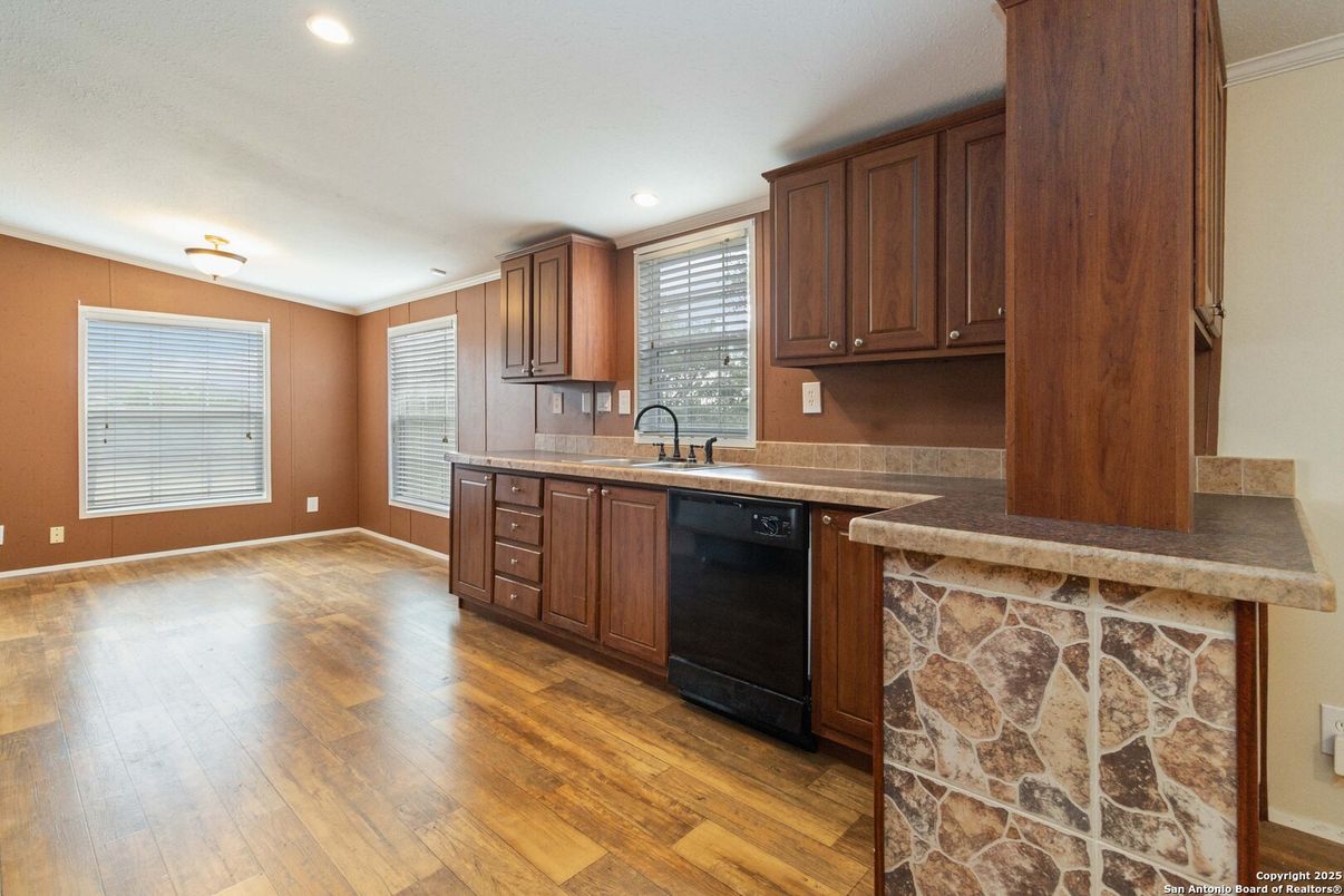 Interior, Kitchen, Recessed Lighting, Wood Texture Flooring