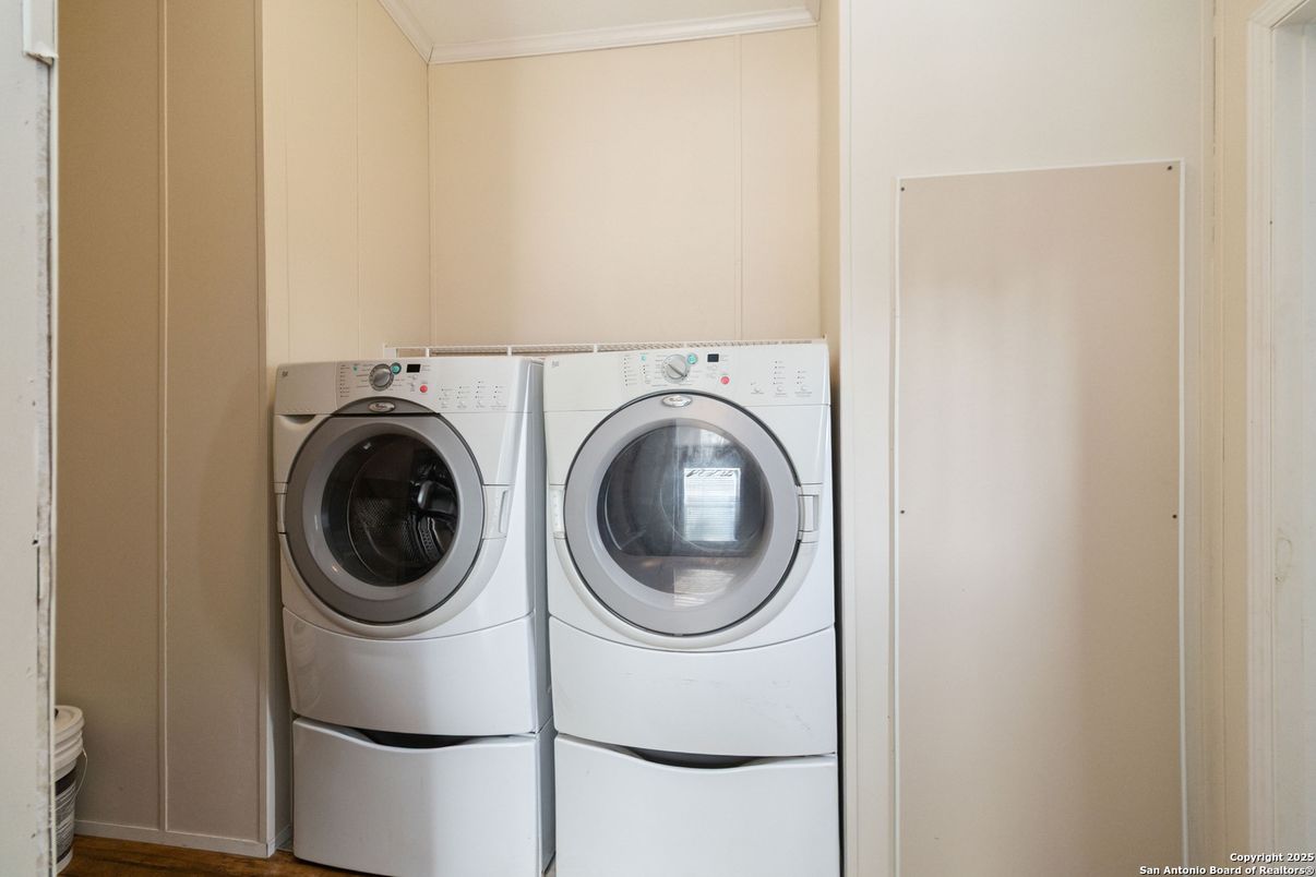 Interior, Utility Closets, Washer