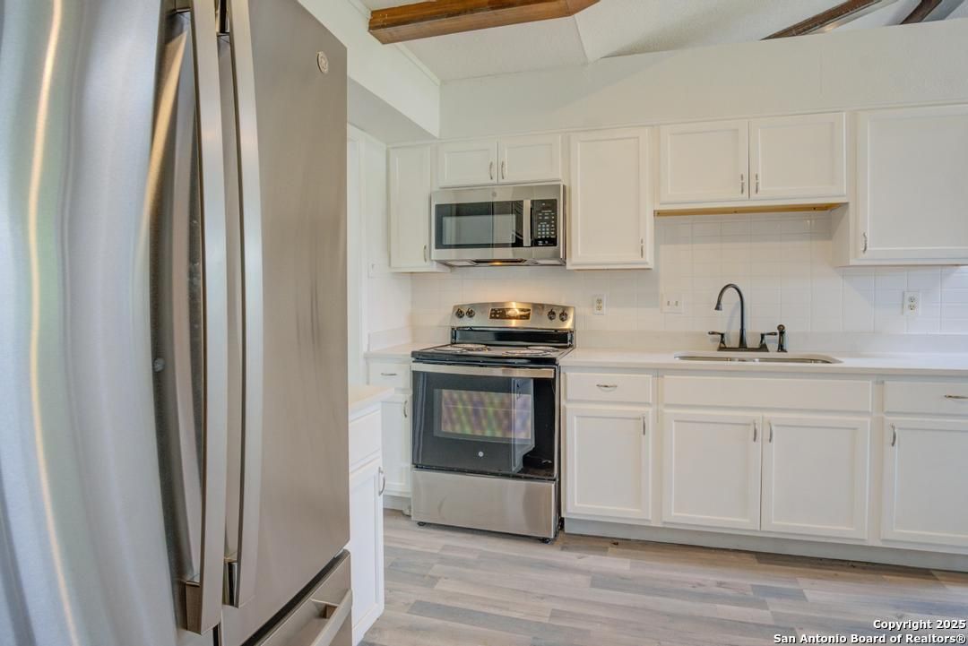 Interior, Kitchen, Stainless Steel Appliances, Wooden Beams, Wooden Ceilings, Wood Texture Flooring