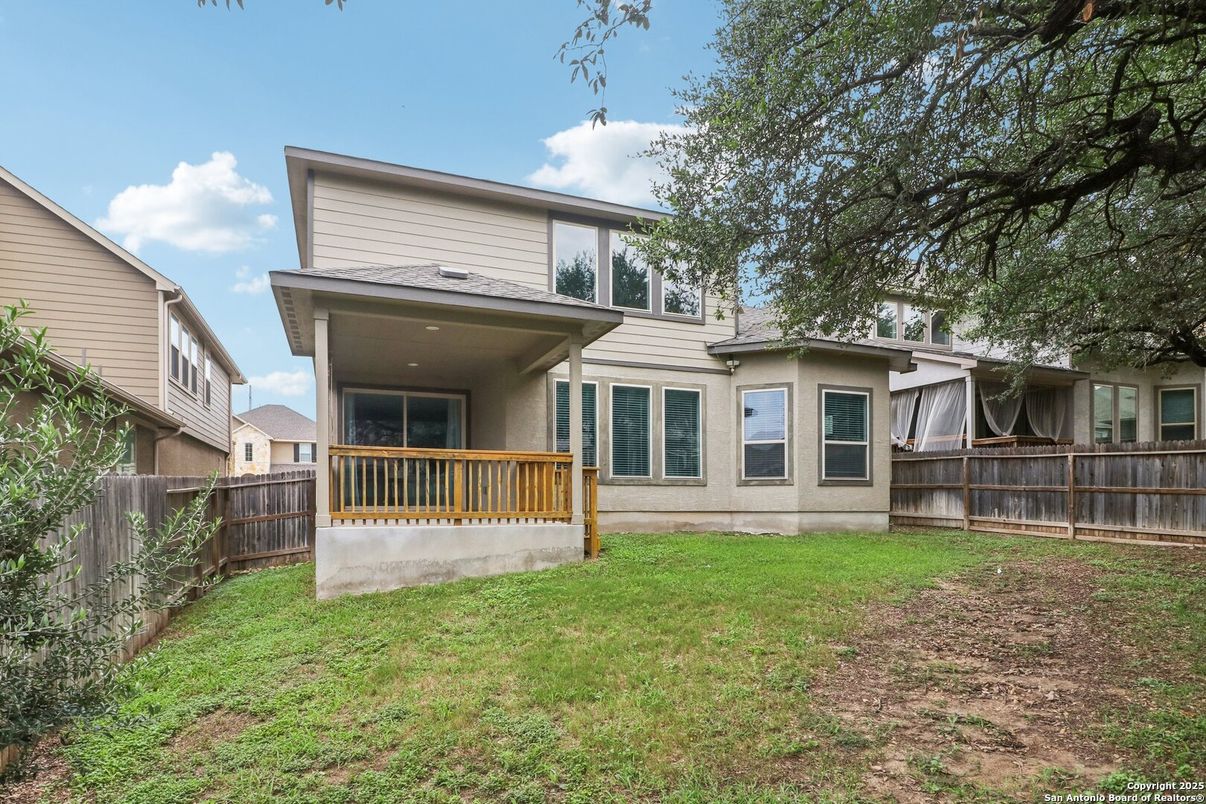 Backyard, Exterior