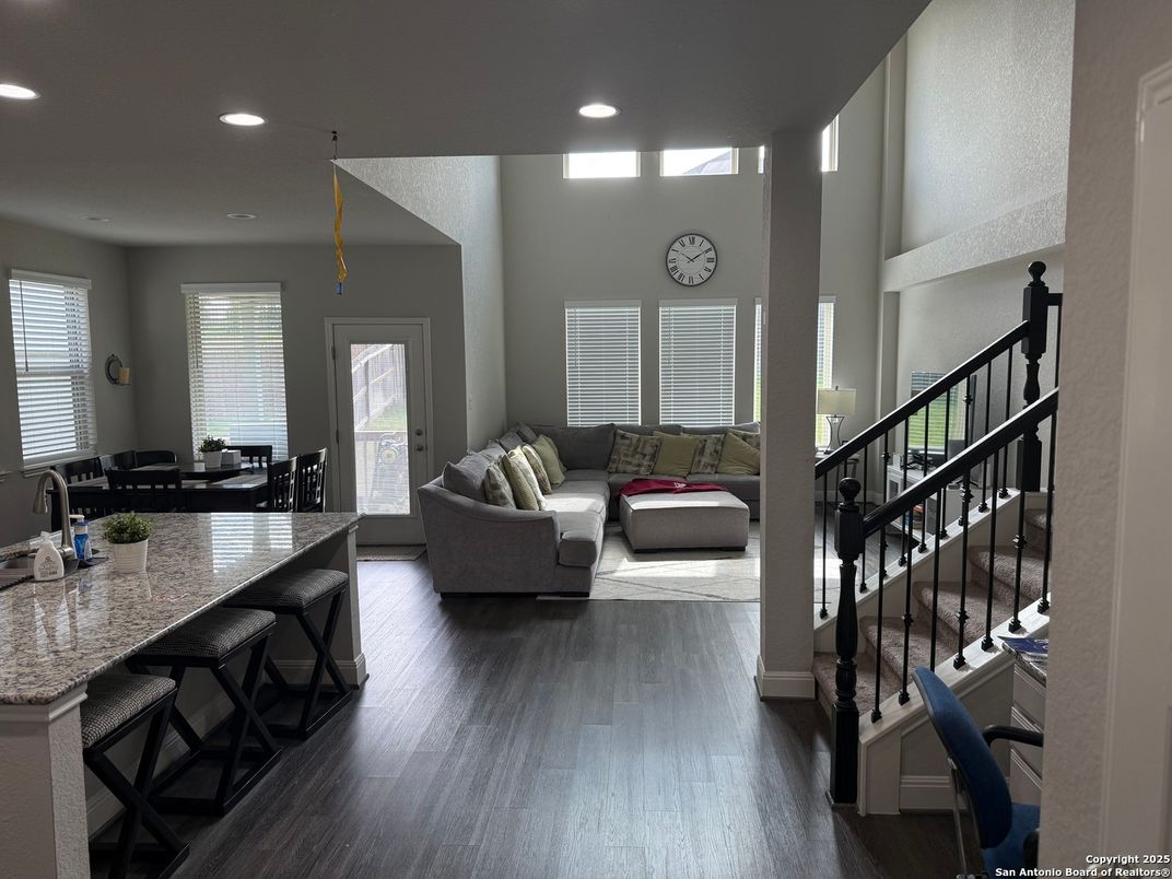 Dining room, Interior, Living room, Pendant Lights, Recessed Lighting, Wood Texture Flooring