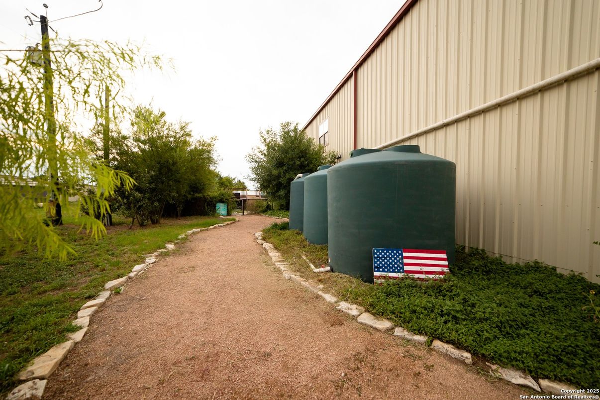 Backyard, Exterior