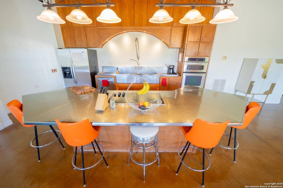 Dining room, Interior, Kitchen, Pendant Lights, Stainless Steel Appliances