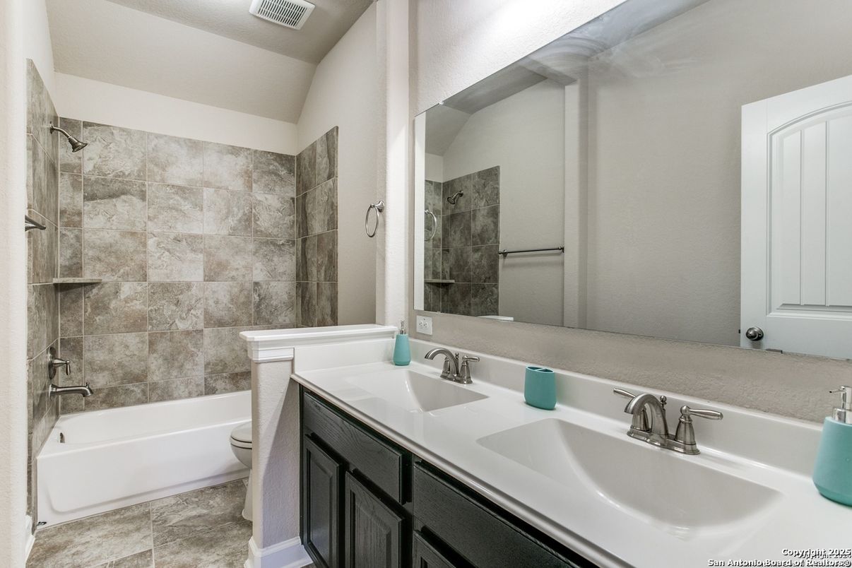 Bathroom, Dual Sink Vanities, Interior