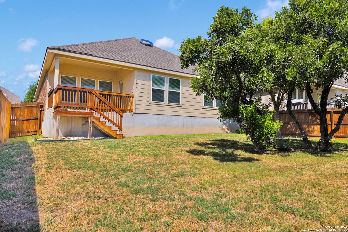 Backyard, Exterior