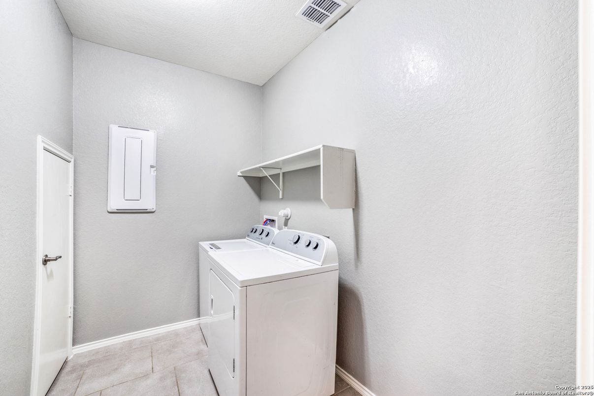 Interior, Washer