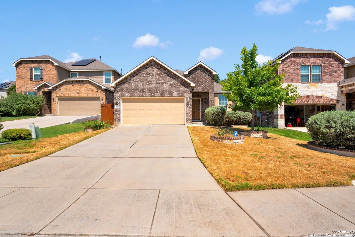 Attached, Exterior, Facade, Brick Facade, Brick Traditional