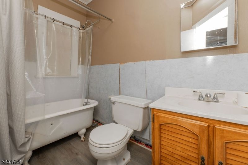 Bathroom, Free Standing Baths, Interior, Wood Texture Flooring