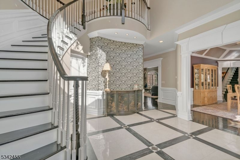 Interior, Marble, Recessed Lighting