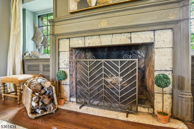 Fireplace, Interior