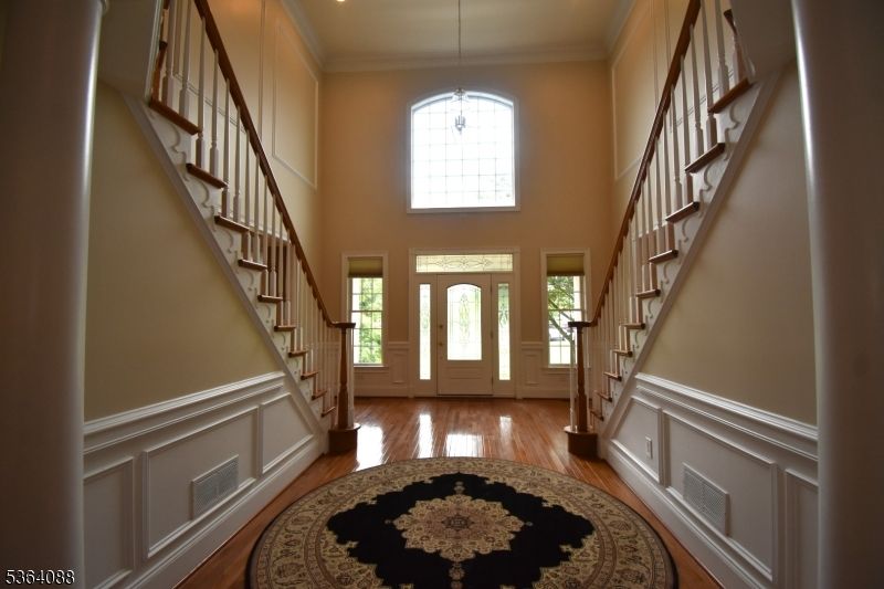 Interior, Pendant Lights, Wood Texture Flooring