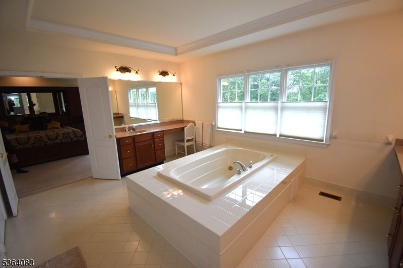 Bathroom, Interior, Tile Countertops