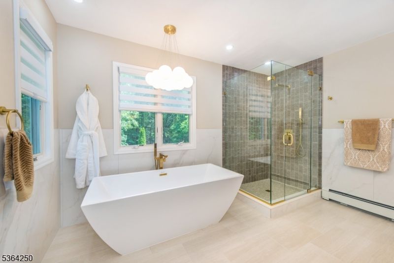 Bathroom, Free Standing Baths, Glass Shower, Interior, Pendant Lights, Recessed Lighting