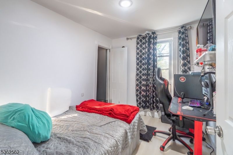 Bedroom, Home Office, Interior, Recessed Lighting