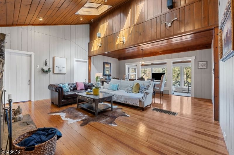 Dining room, Interior, Living room, Pendant Lights, Recessed Lighting, Wooden Ceilings, Wood Texture Flooring, Wooden Walls
