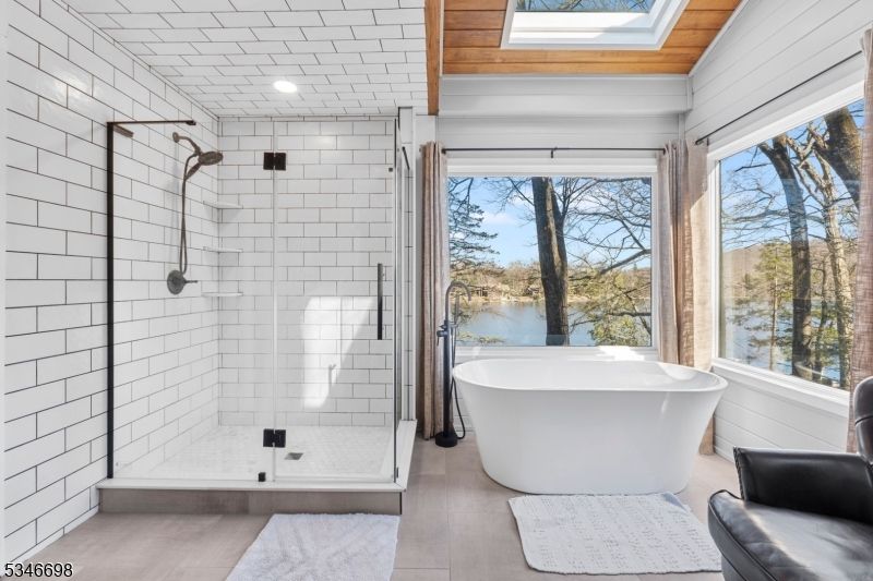 Bathroom, Free Standing Baths, Glass Shower, Interior, Recessed Lighting, Water