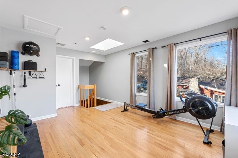 Fitness Equipment, Interior, Recessed Lighting, Wood Texture Flooring