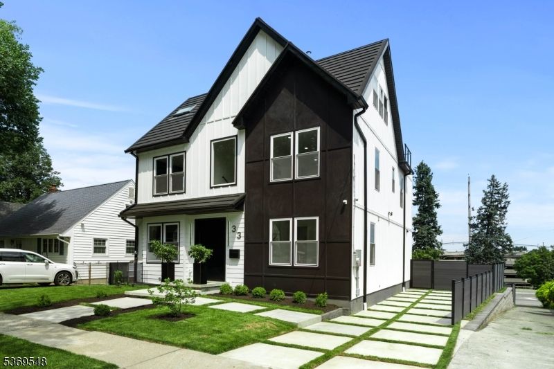 Exterior, Facade, Farmhouse