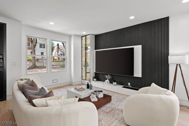 Interior, Living room, Recessed Lighting, Wood Texture Flooring