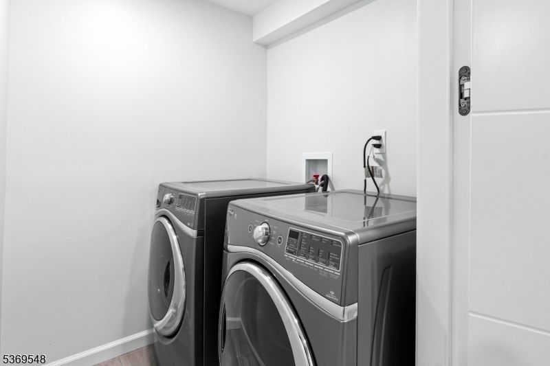 Interior, Washer, Wood Texture Flooring