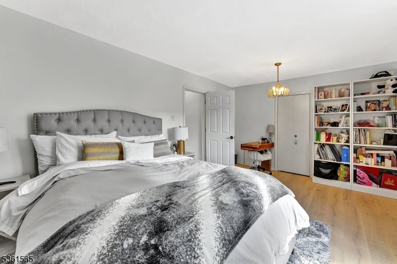Bedroom, Interior, Pendant Lights, Wood Texture Flooring