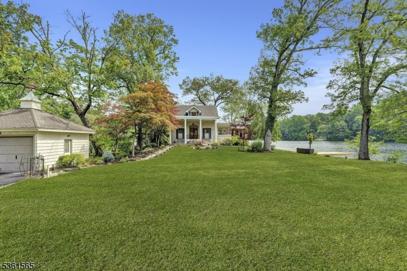 Backyard, Exterior, Water