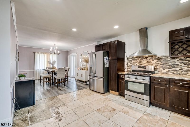 Chandelier, Dining room, Interior, Kitchen, Recessed Lighting, Stainless Steel Appliances