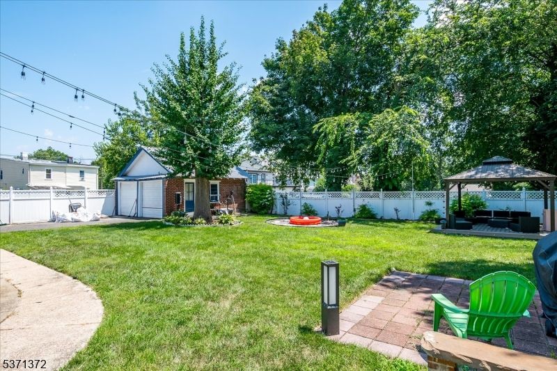 Backyard, Detached Garage, Exterior