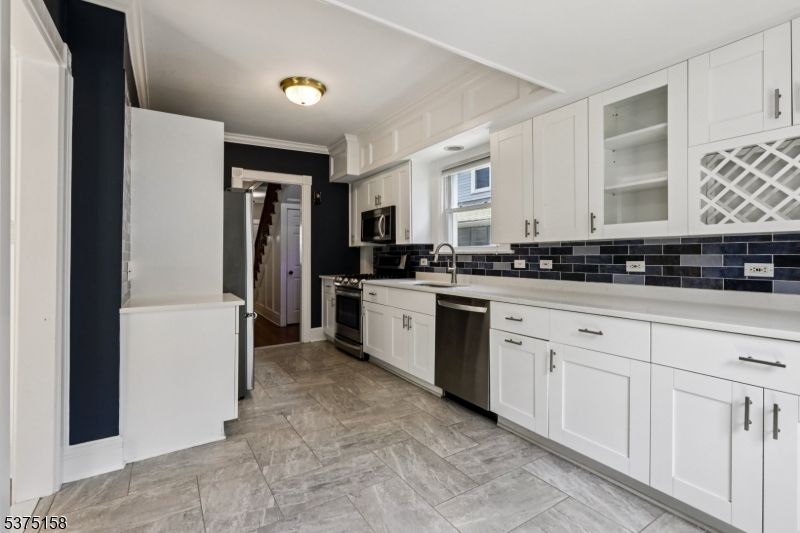 Interior, Kitchen, Stainless Steel Appliances