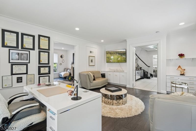 Home Office, Interior, Recessed Lighting, Wood Texture Flooring