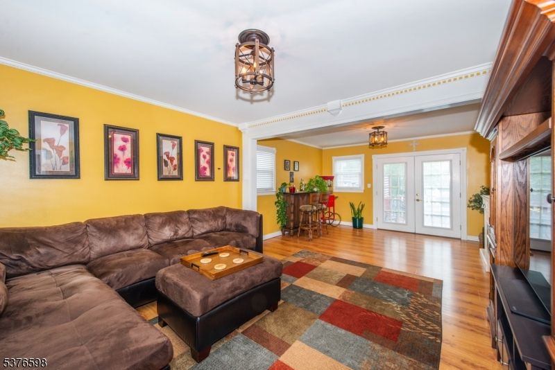 Chandelier, Dining room, Interior, Living room, Wood Texture Flooring