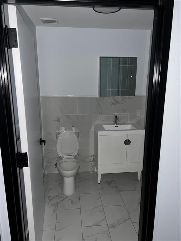 Bathroom, Interior, Marble, Marble Walls