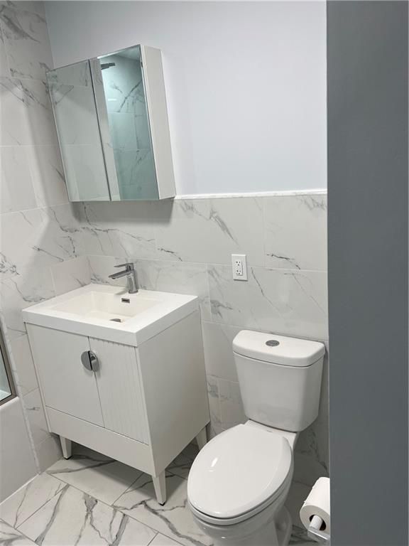 Bathroom, Interior, Marble, Marble Walls