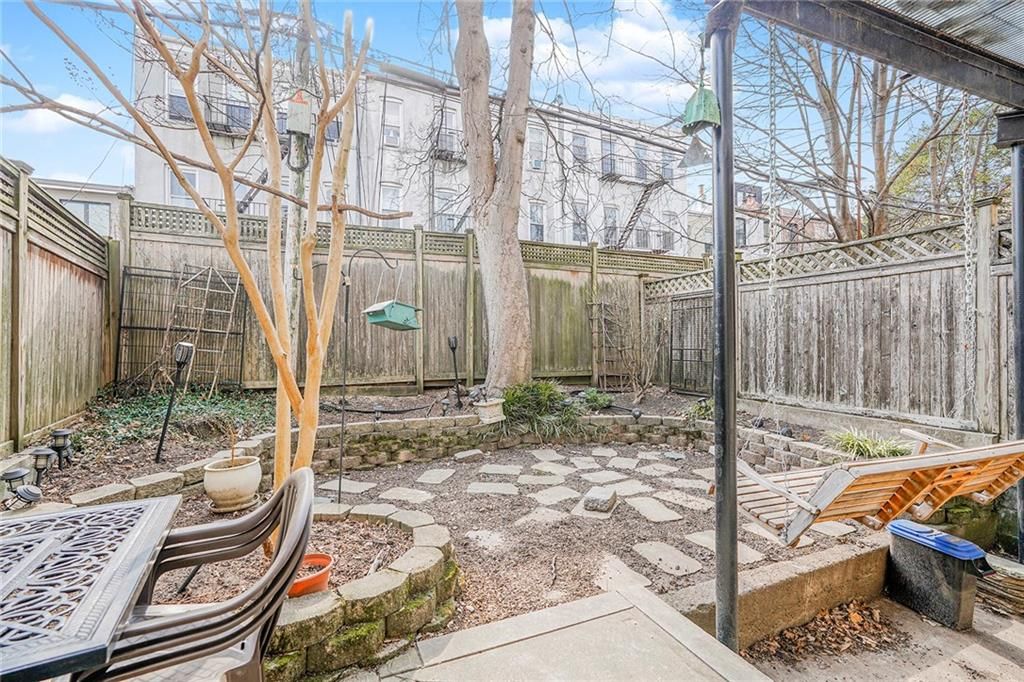 Backyard, Exterior