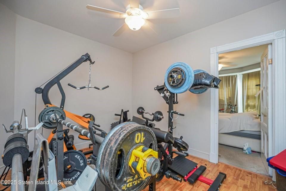 Bedroom, Fitness Equipment, Interior, Wood Texture Flooring
