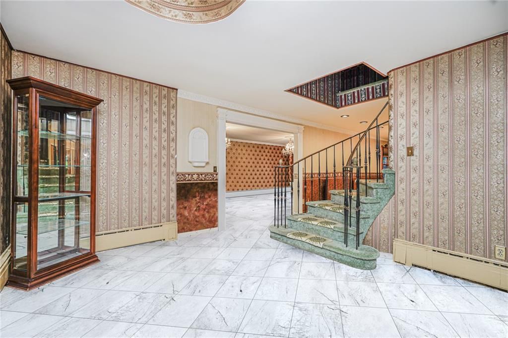 Interior, Marble
