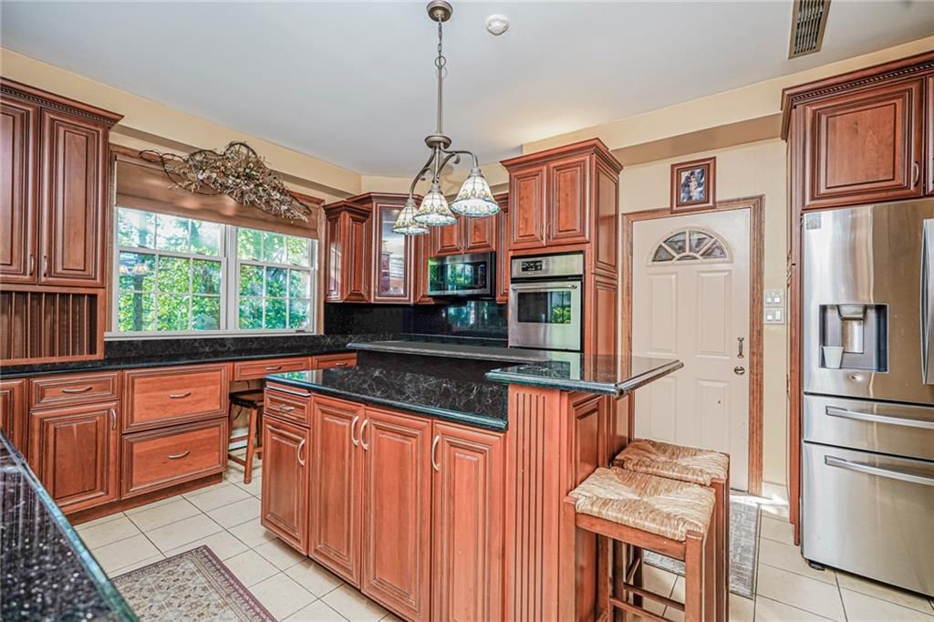 Interior, Kitchen, Pendant Lights, Stainless Steel Appliances