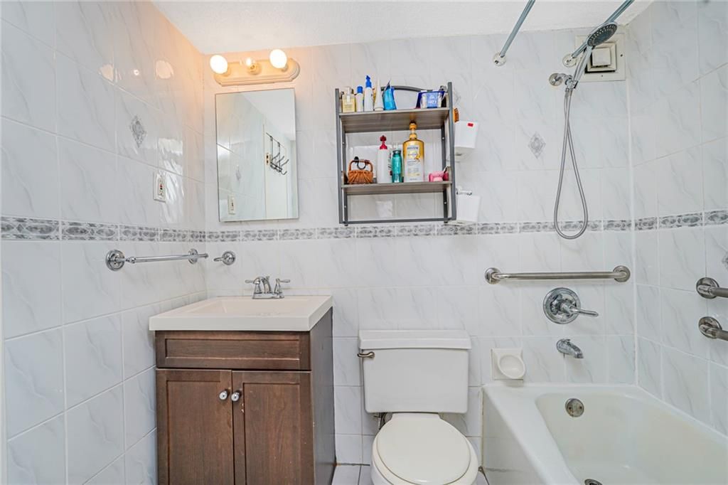 Bathroom, Interior, Marble Walls