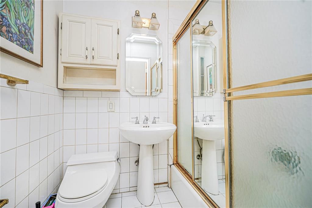 Bathroom, Interior