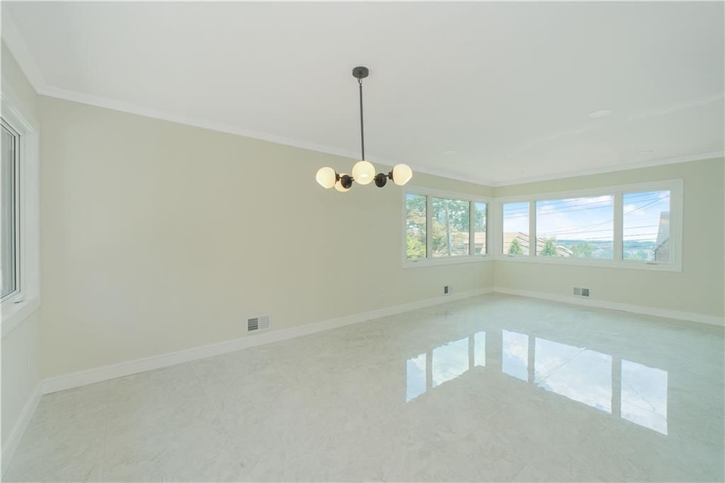 Empty room, Interior, Pendant Lights