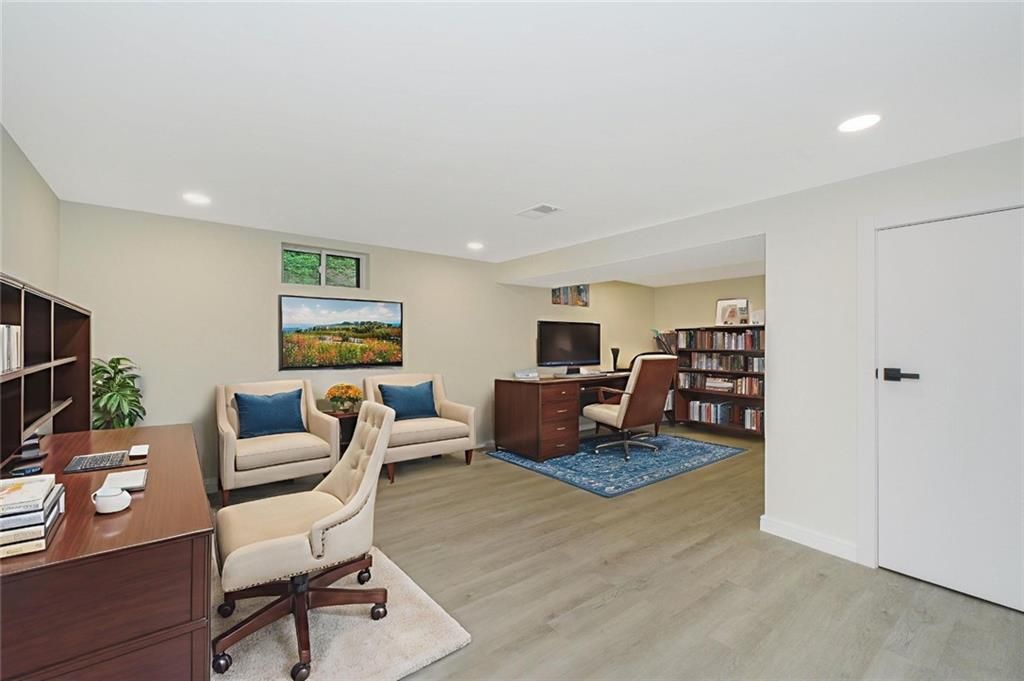 Home Office, Interior, Recessed Lighting, Wood Texture Flooring