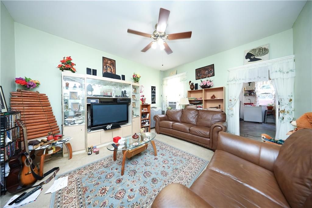 Interior, Living room
