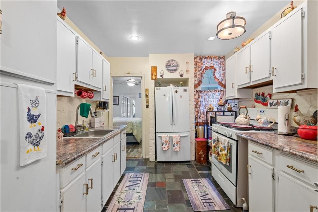 Interior, Kitchen, Recessed Lighting