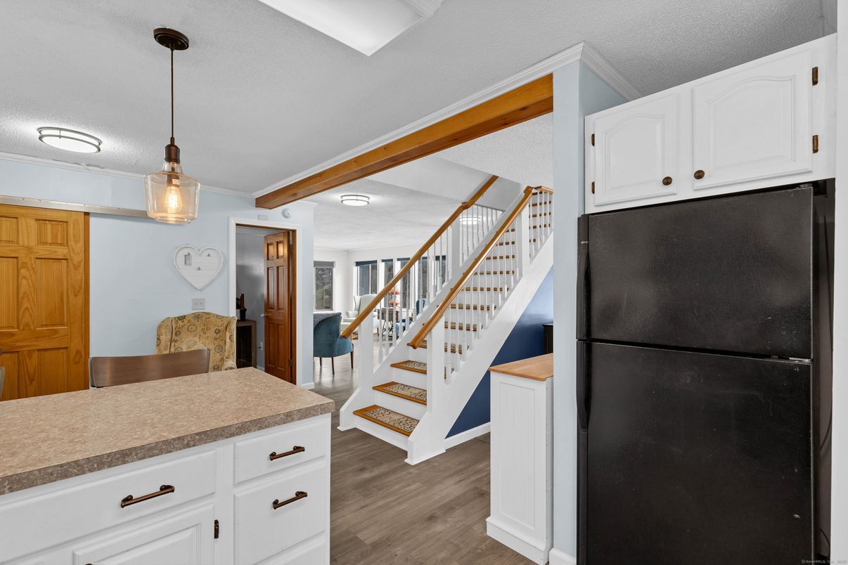 Interior, Kitchen, Pendant Lights, Wood Texture Flooring