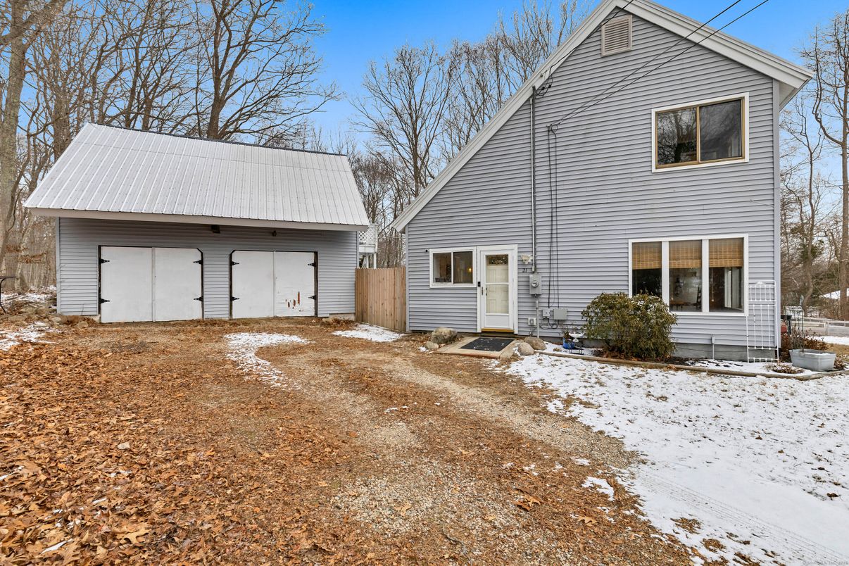 Backyard, Detached Garage, Exterior