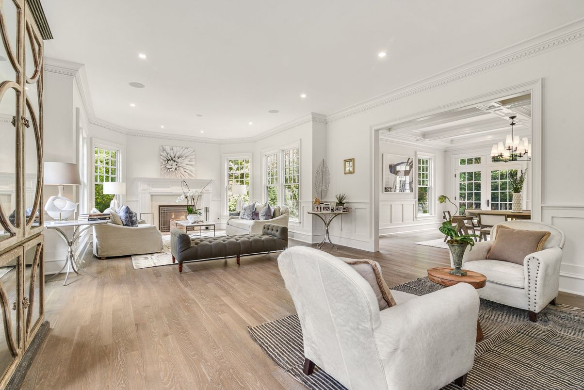 Chandelier, Dining room, Fireplace, Interior, Living room, Recessed Lighting, Wood Texture Flooring
