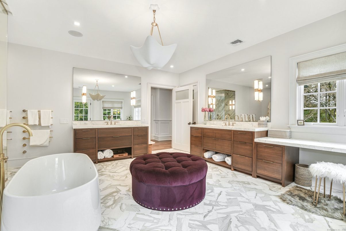 Bathroom, Dual Sink Vanities, Free Standing Baths, Interior, Marble, Recessed Lighting